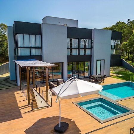 Pousada Com Piscina, Jacuzzi E Com Vista Em Capitolio - Casa Decore エクステリア 写真
