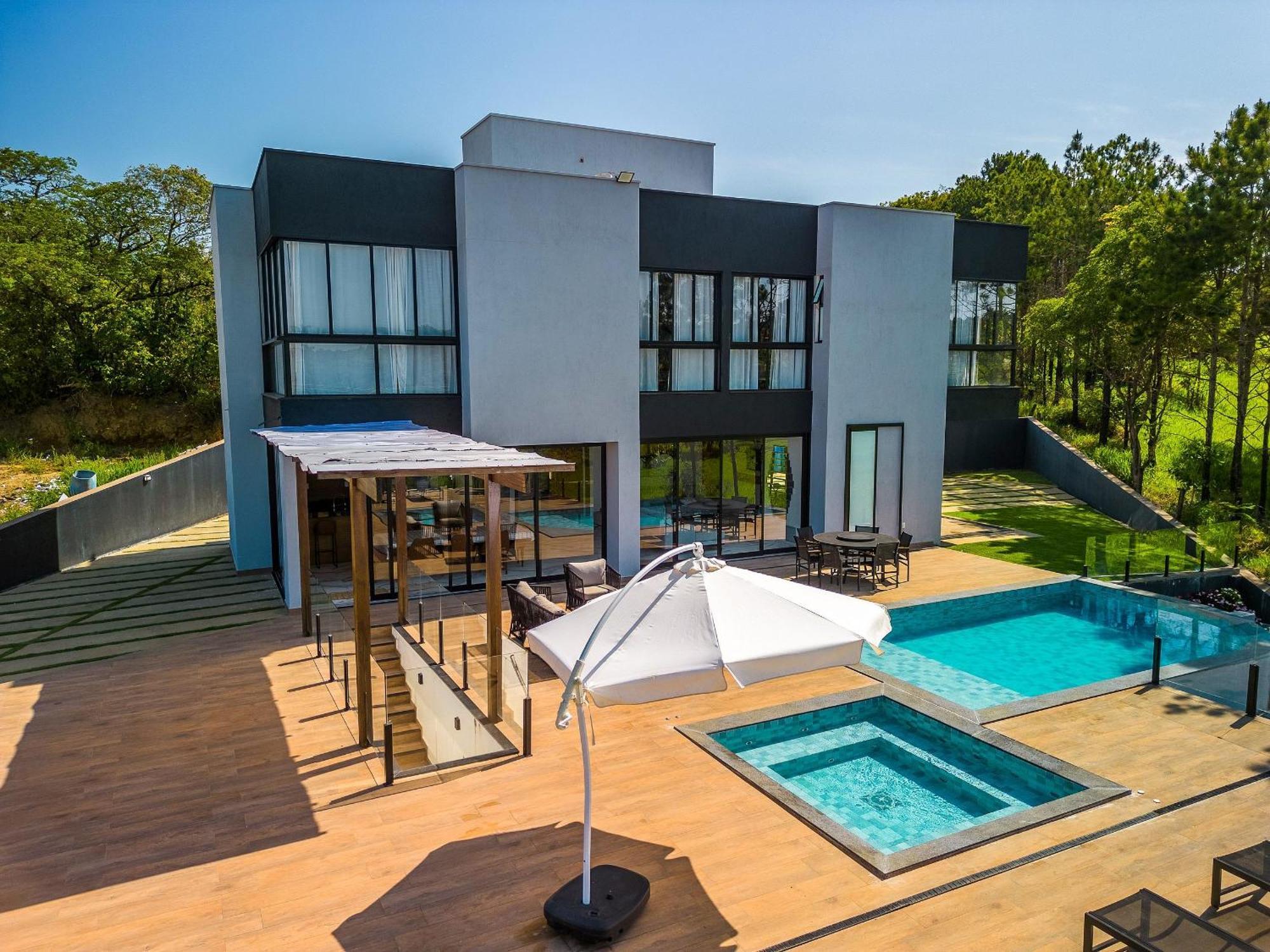 Pousada Com Piscina, Jacuzzi E Com Vista Em Capitolio - Casa Decore エクステリア 写真