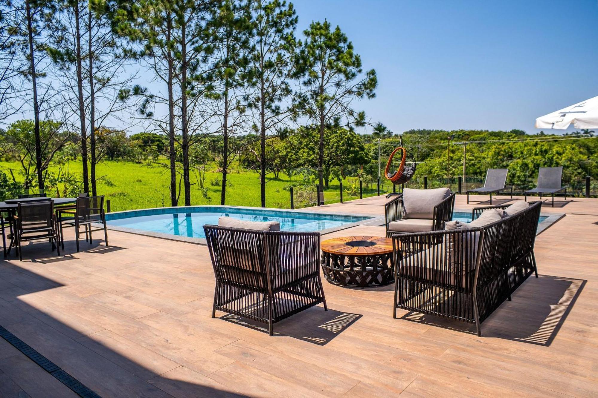 Pousada Com Piscina, Jacuzzi E Com Vista Em Capitolio - Casa Decore エクステリア 写真