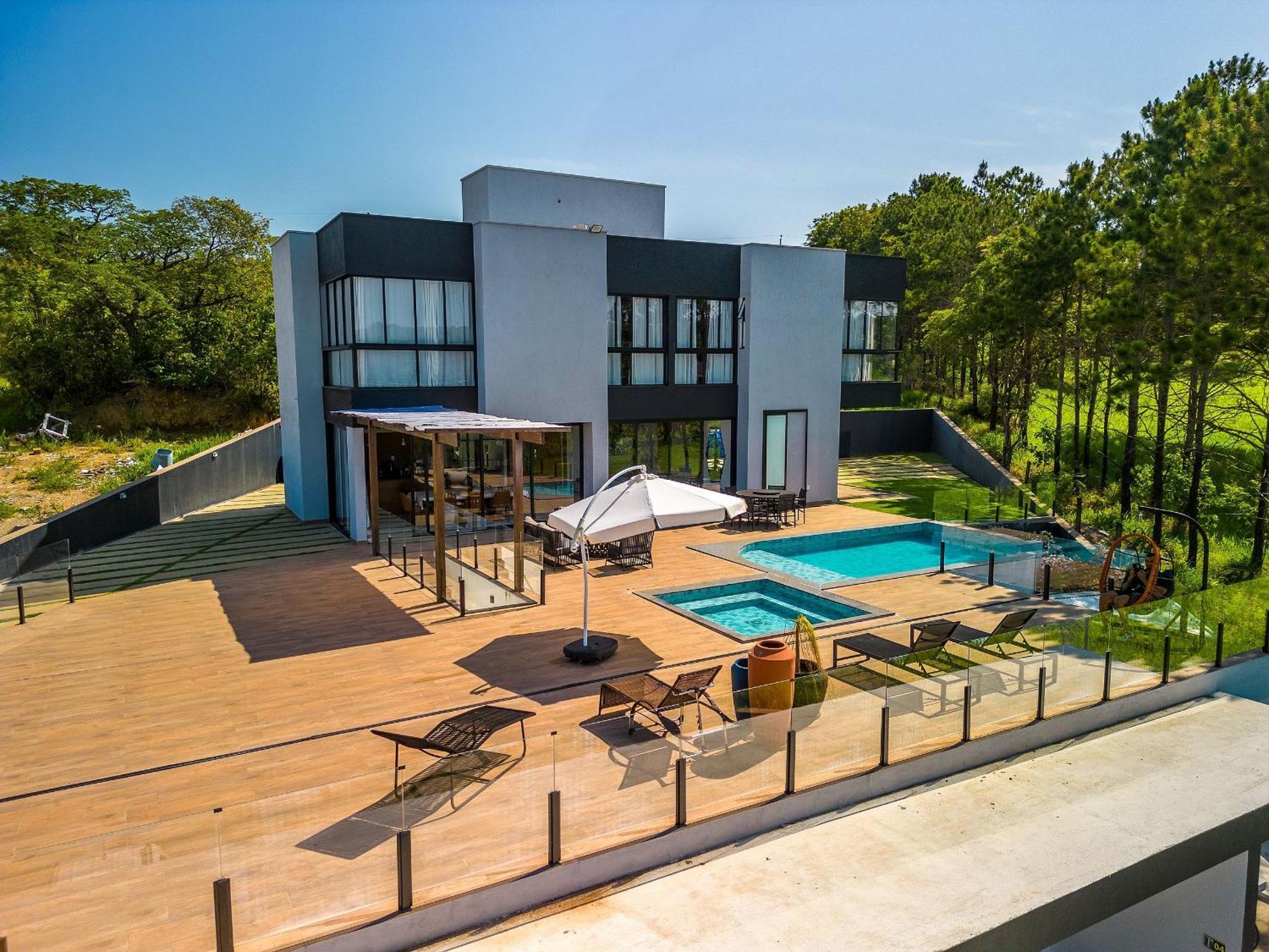 Pousada Com Piscina, Jacuzzi E Com Vista Em Capitolio - Casa Decore エクステリア 写真